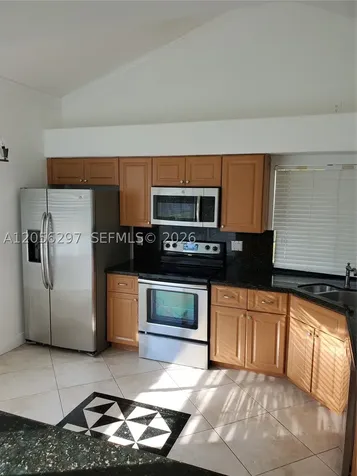 569 Spinnaker Weston FL 33326