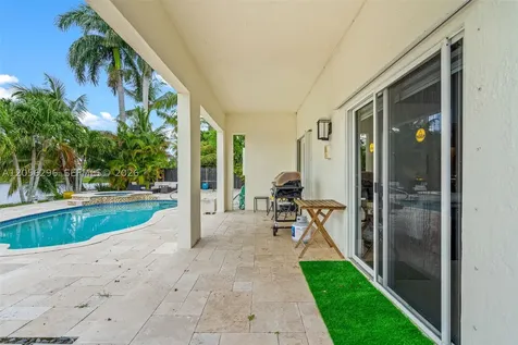 3654 SW 150th Court Miami FL 33185
