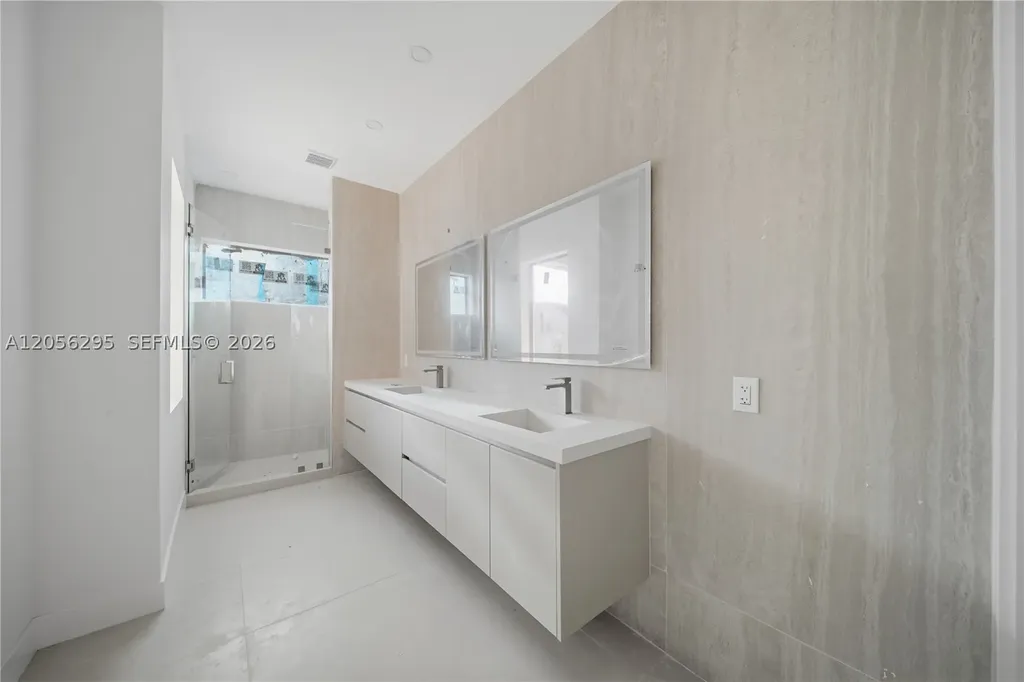 17 SE 12th Avenue Fort Lauderdale FL 33301