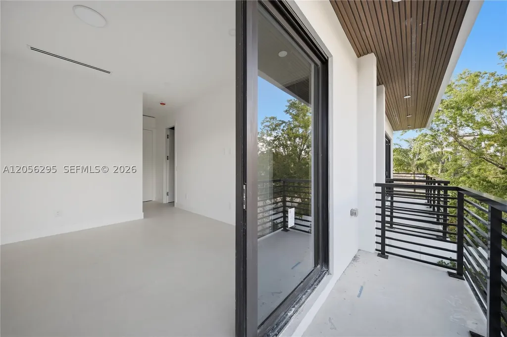 17 SE 12th Avenue Fort Lauderdale FL 33301