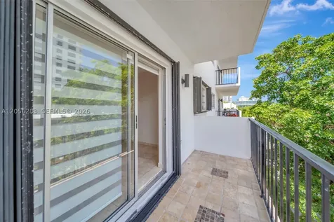 1900 Meridian Avenue Miami Beach FL 33139