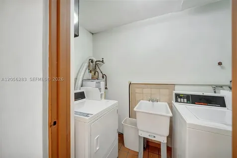 1900 Meridian Avenue Miami Beach FL 33139