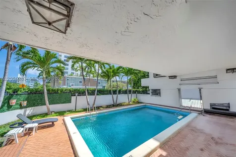 1900 Meridian Avenue Miami Beach FL 33139
