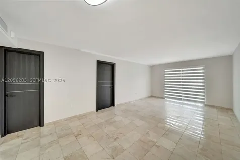 1900 Meridian Avenue Miami Beach FL 33139