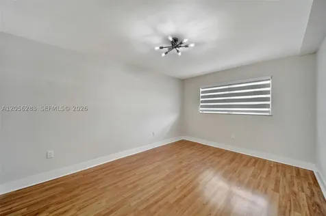 1900 Meridian Avenue Miami Beach FL 33139