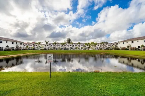 5514 NW 27th Street Lauderhill FL 33313