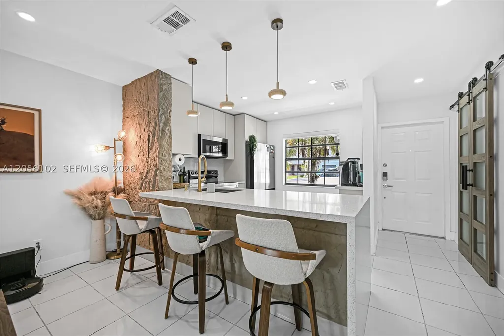 10372 NW 3rd Street Pembroke Pines FL 33026