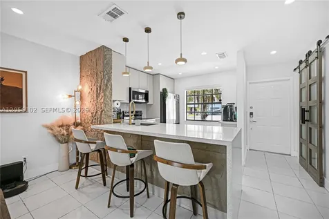 10372 NW 3rd Street Pembroke Pines FL 33026
