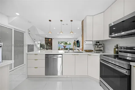 10372 NW 3rd Street Pembroke Pines FL 33026