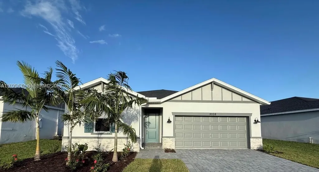 9008 Dahlia Circle Port St. Lucie FL 34986