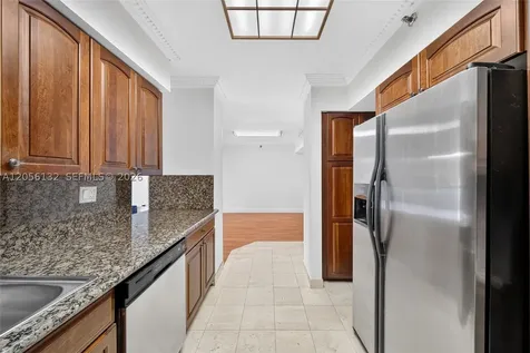 3600 Mystic Pointe Drive Aventura FL 33180