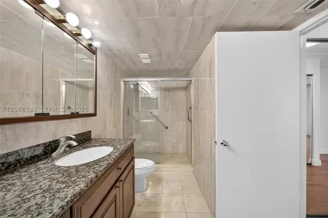 3600 Mystic Pointe Drive Aventura FL 33180