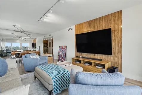 500 Bayview Drive Sunny Isles Beach FL 33160