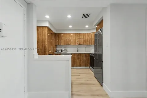 500 Bayview Drive Sunny Isles Beach FL 33160
