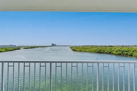 500 Bayview Drive Sunny Isles Beach FL 33160