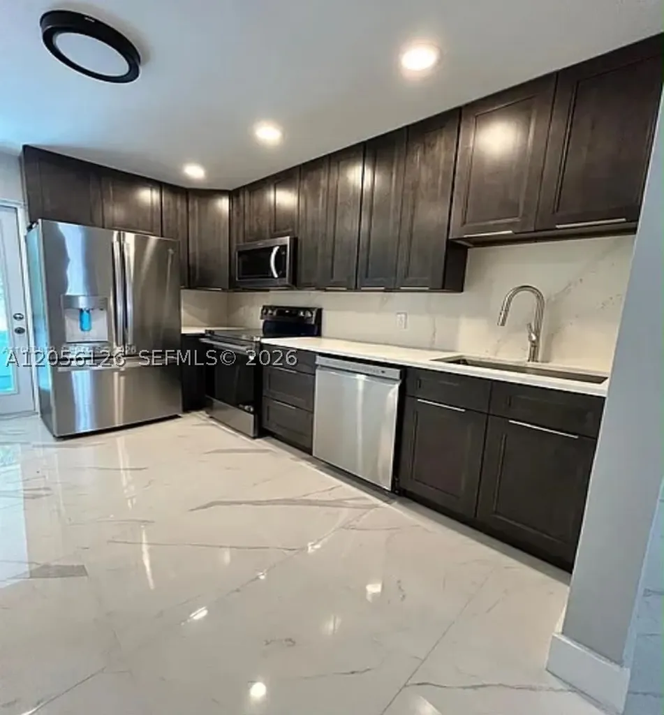 241 NE 55th Street Fort Lauderdale FL 33334