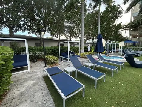 987 SW 37th Avenue Coral Gables FL 33135