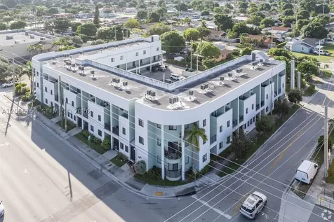 710 E 9th Street Hialeah FL 33010
