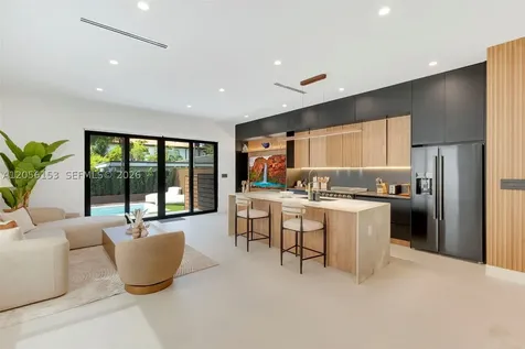3011 SW 27th Street Miami FL 33133