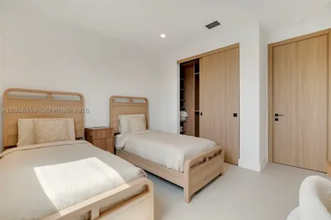 3011 SW 27th Street Miami FL 33133