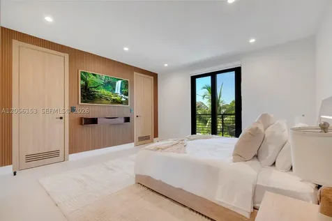 3011 SW 27th Street Miami FL 33133