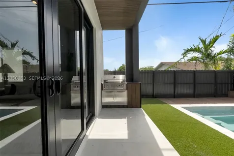 3011 SW 27th Street Miami FL 33133