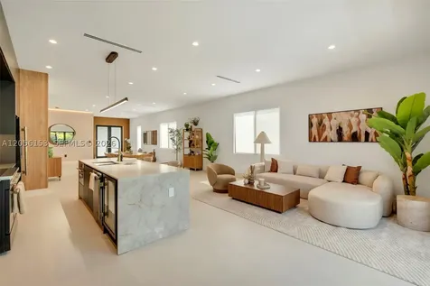 3011 SW 27th Street Miami FL 33133