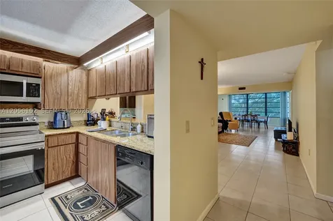 1713 Whitehall Drive Davie FL 33324