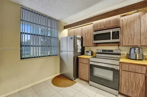 1713 Whitehall Drive Davie FL 33324