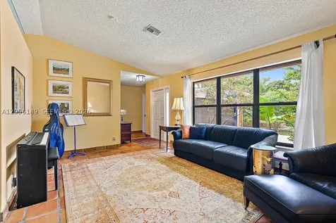 154 Chapel Lane Tequesta FL 33469