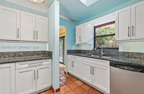 154 Chapel Lane Tequesta FL 33469