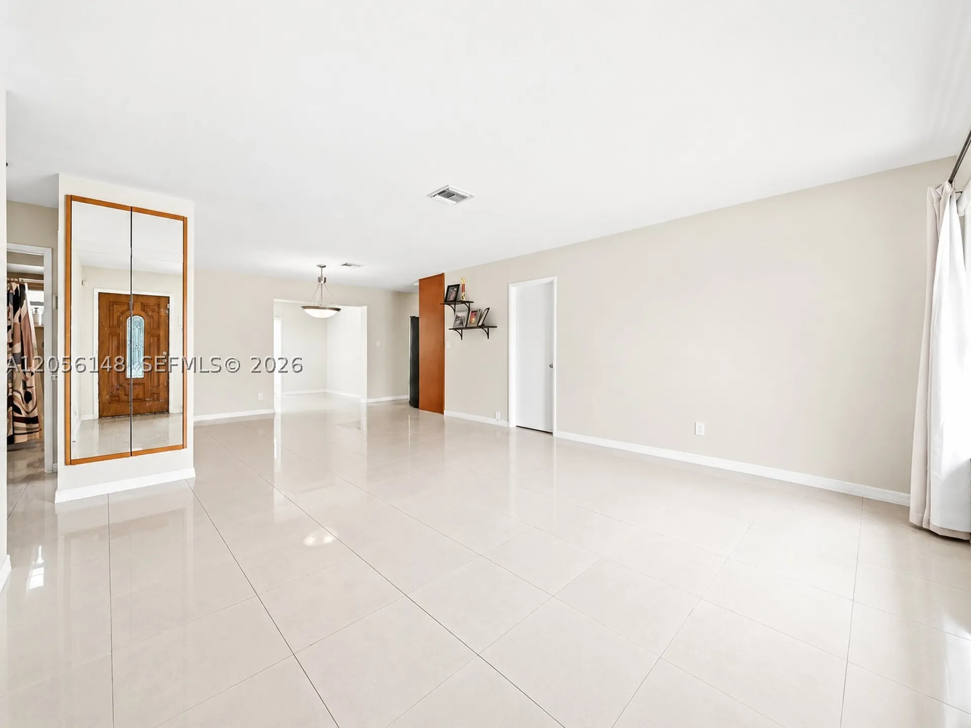 2210 N 57th Way Hollywood FL 33021