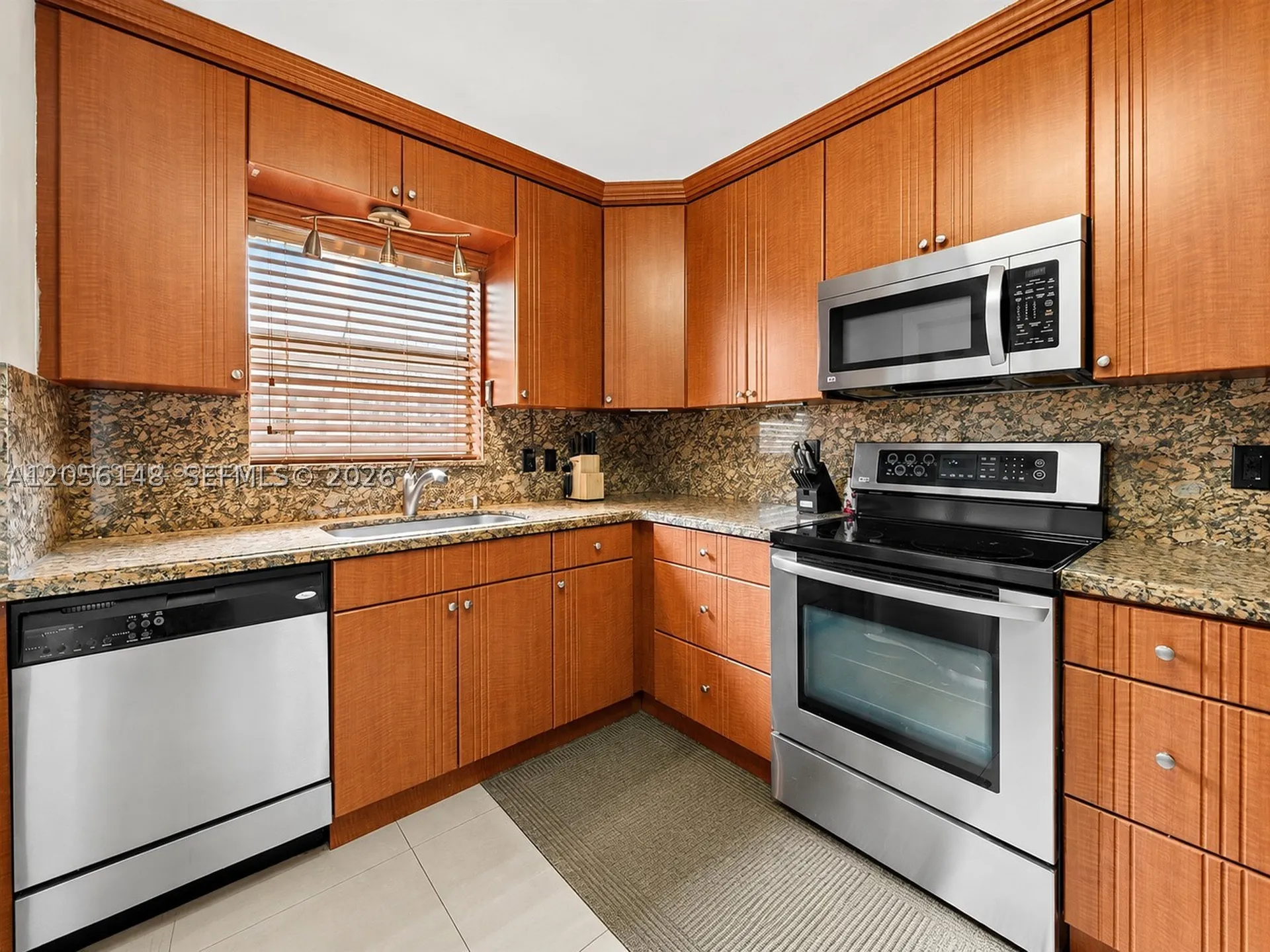 2210 N 57th Way Hollywood FL 33021