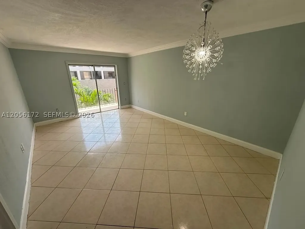 1055 W 77th Street Hialeah FL 33014