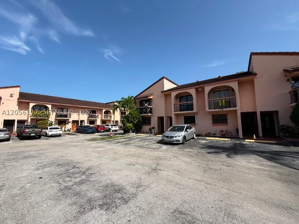2560 W 53rd Street Hialeah FL 33016
