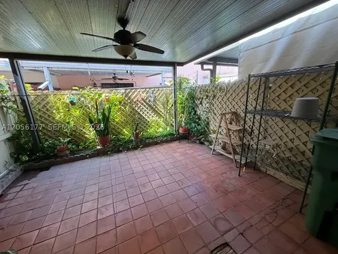 2560 W 53rd Street Hialeah FL 33016