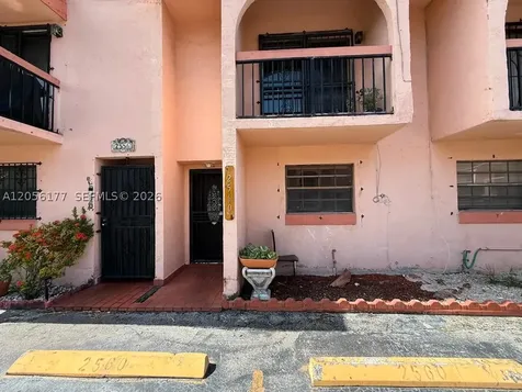 2560 W 53rd Street Hialeah FL 33016