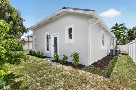 13791 NW 23rd Street Pembroke Pines FL 33028