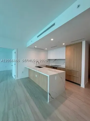 2411 Laguna Circle Miami FL 33181