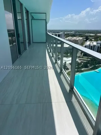 2411 Laguna Circle Miami FL 33181