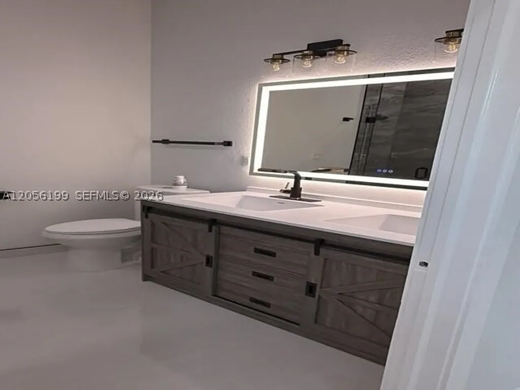 130 NW 28th Terrace Fort Lauderdale FL 33311