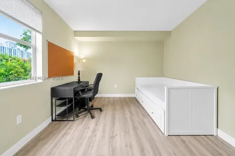 17145 N Bay Road Sunny Isles Beach FL 33160