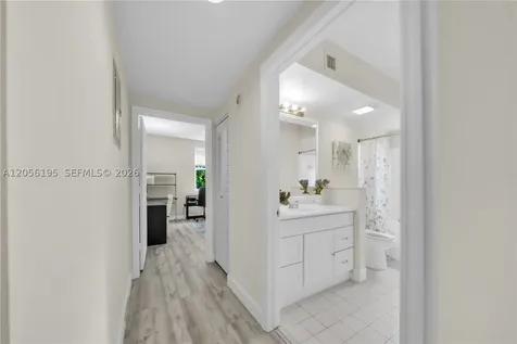 17145 N Bay Road Sunny Isles Beach FL 33160