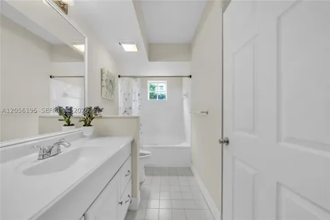 17145 N Bay Road Sunny Isles Beach FL 33160