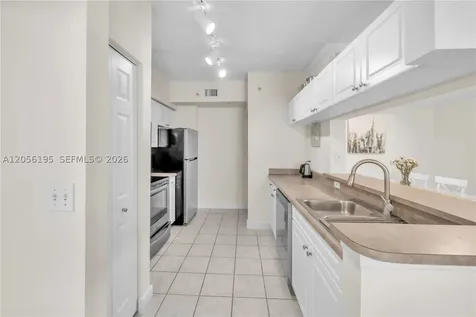 17145 N Bay Road Sunny Isles Beach FL 33160