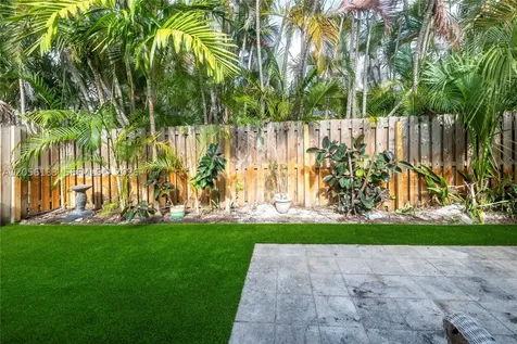 809 NE 17th Avenue Fort Lauderdale FL 33304