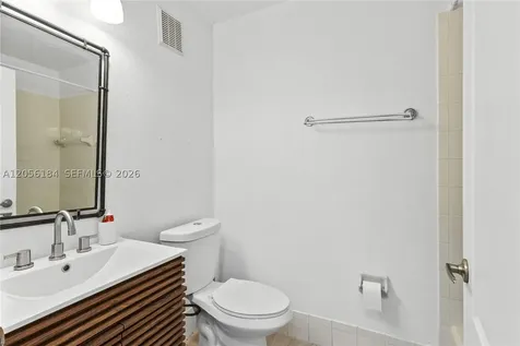 8862 W Flagler Street Miami FL 33174