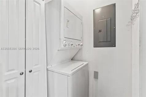 8862 W Flagler Street Miami FL 33174