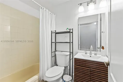 8862 W Flagler Street Miami FL 33174