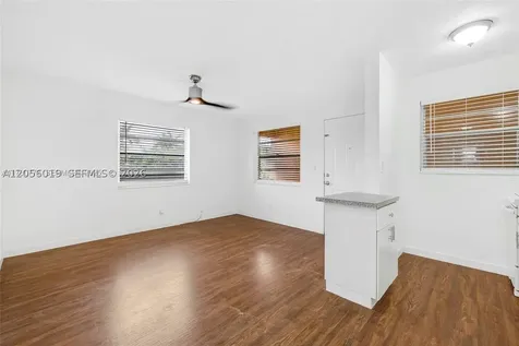 1235 W 66th Street Hialeah FL 33012